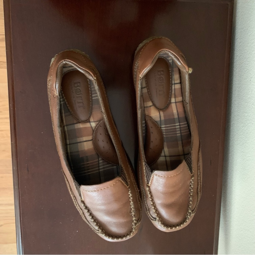 Born Women's Leather Loafer Size 6 1/2